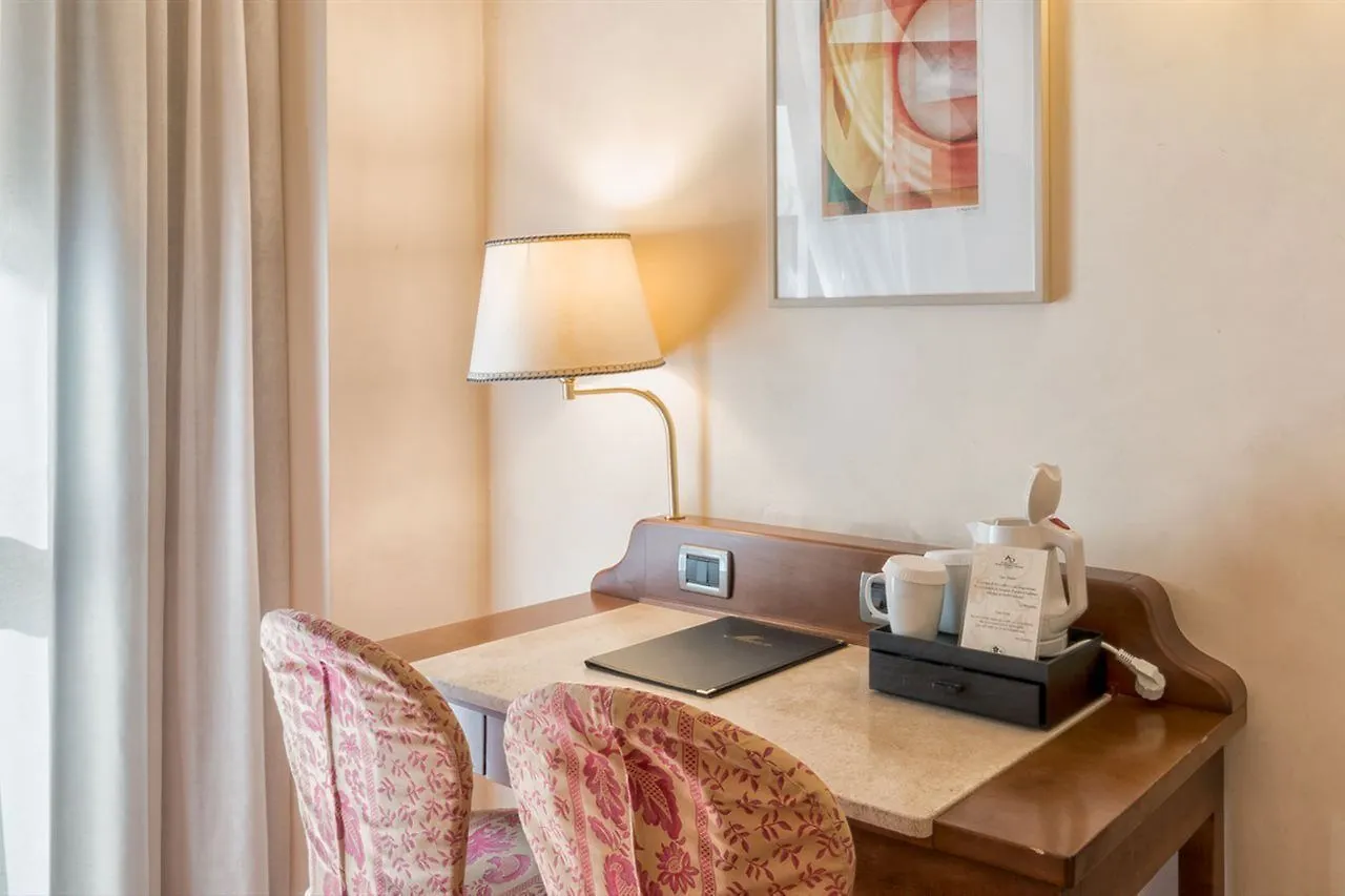 B&B Hotel Firenze Pitti Palace Al Ponte Vecchio  Florence